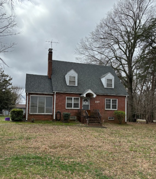 227 W Corbin St, Hillsborough, NC