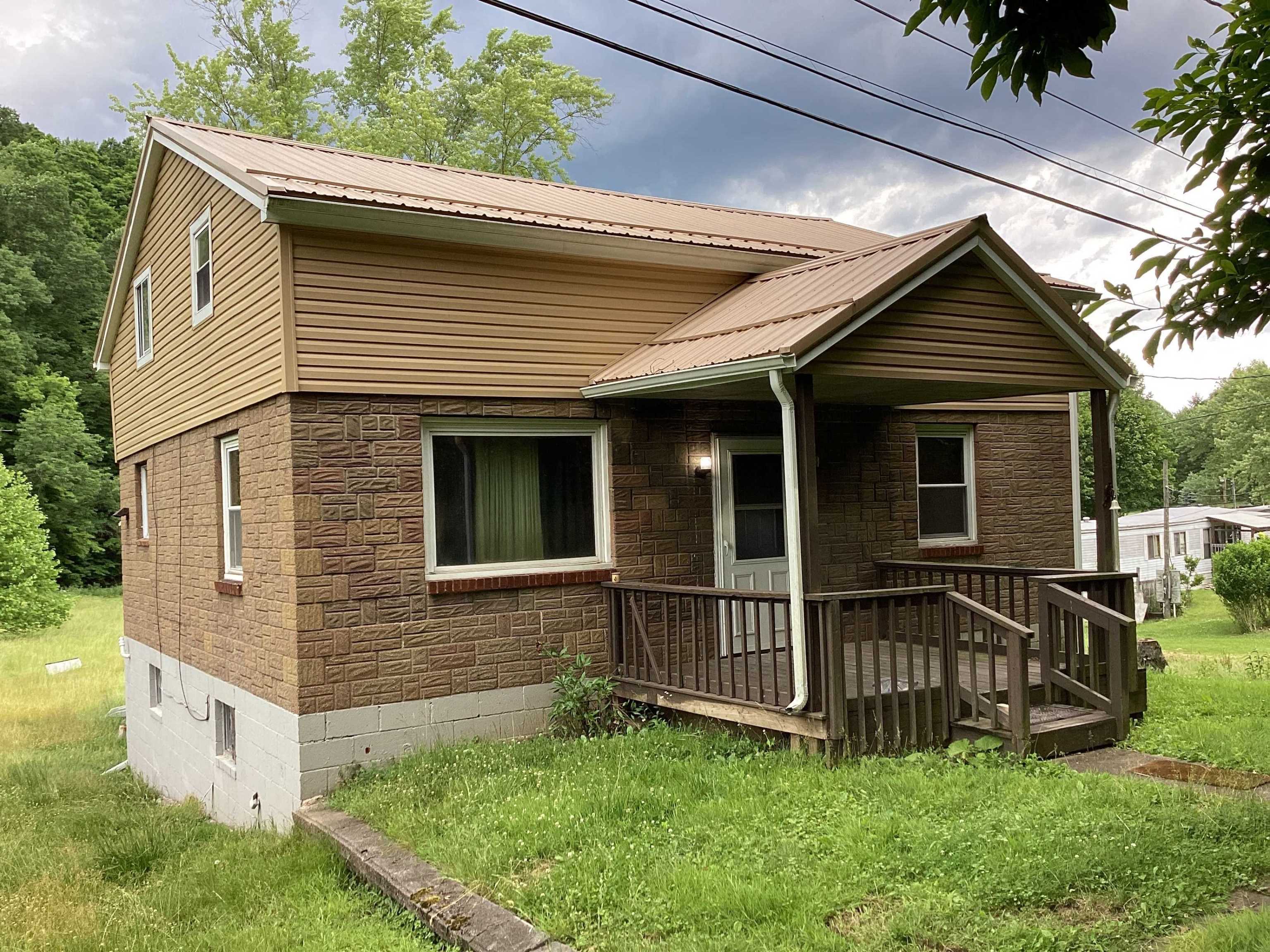 199 N Fork Rd, Weirton, WV