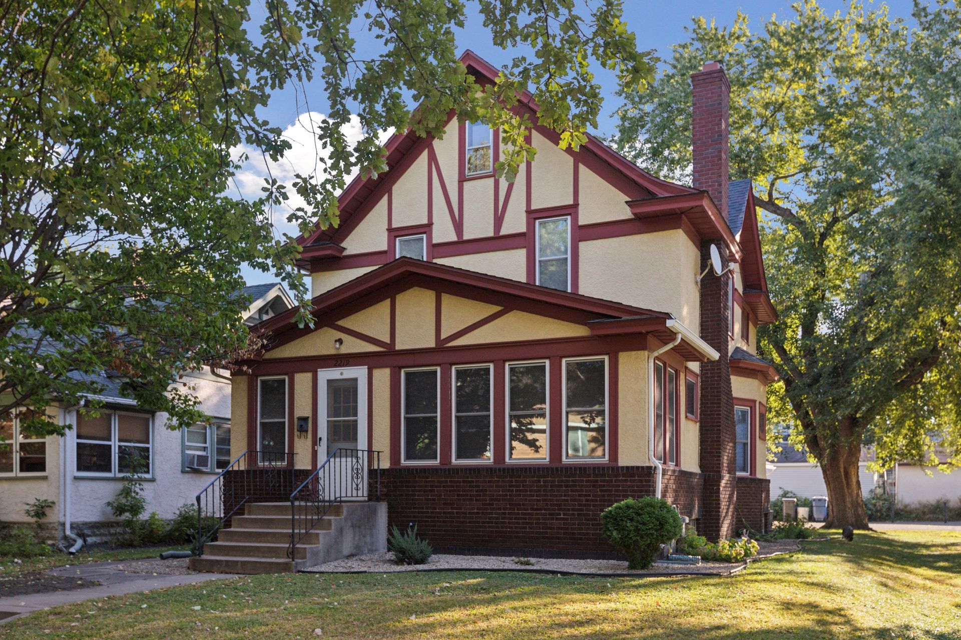 2219 Ulysses St NE, Minneapolis, MN