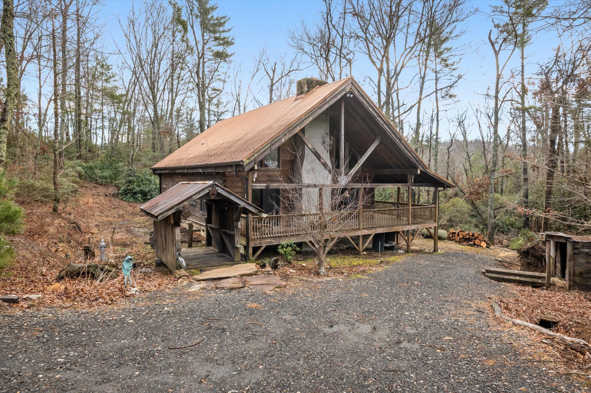 1694 Humpback Mountain Rd, Spruce Pine, NC