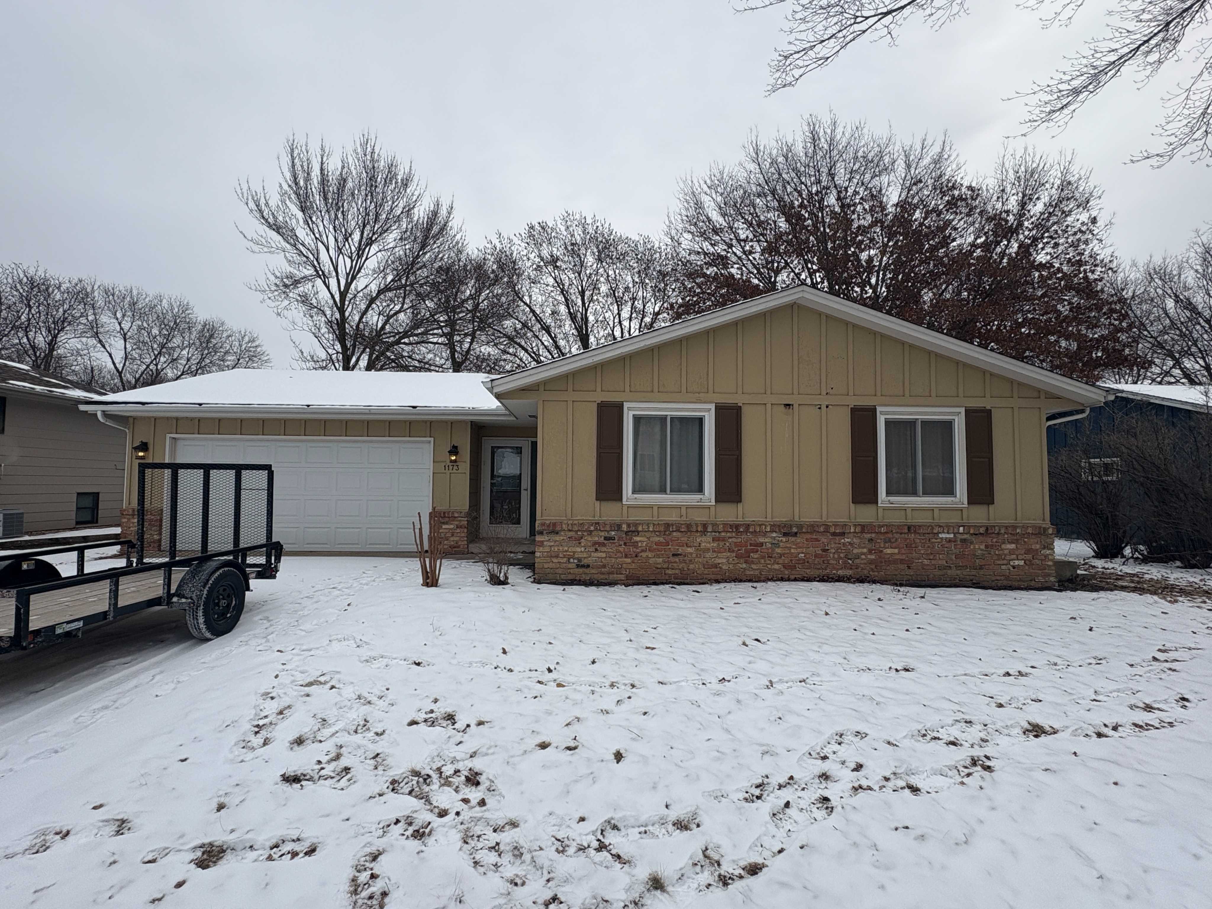 1173 Jefferson St S, Shakopee, MN