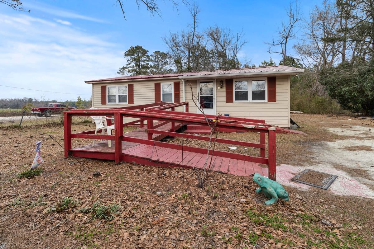 5864 Bell Williams Rd, Currie, NC